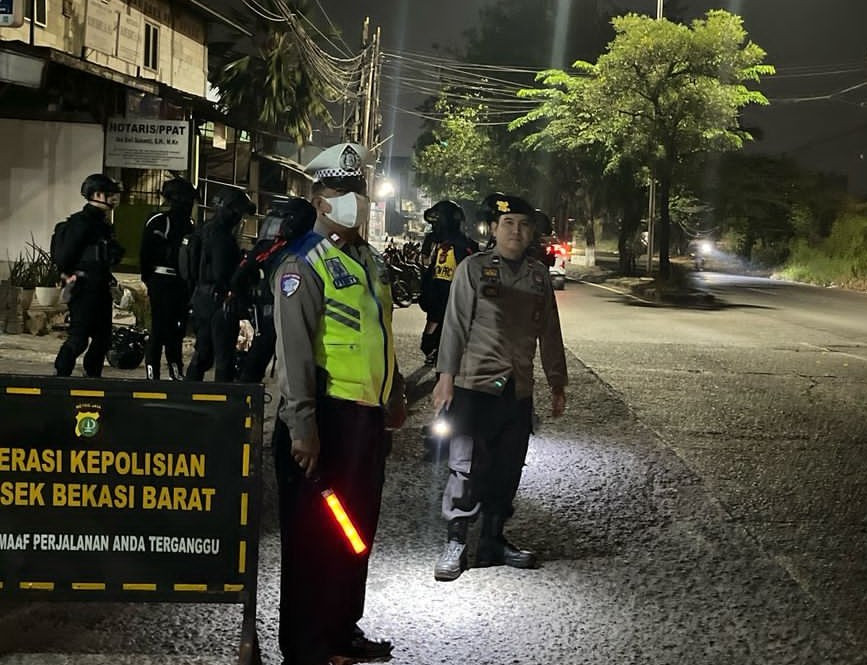 Polsek Bekasi Barat Gelar Razia Stasioner dan Patroli Jaga Jakarta On The Spot Cegah Kejahatan Jalanan dan Tawuran