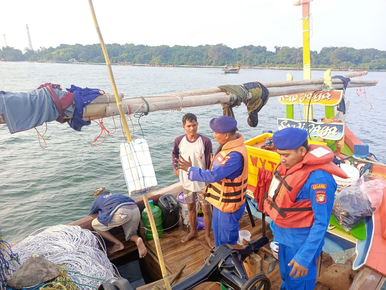 Satpolairud Polres Kepulauan Seribu Gelar Patroli Laut, Antisipasi Premanisme dan Perompakan di Perairan