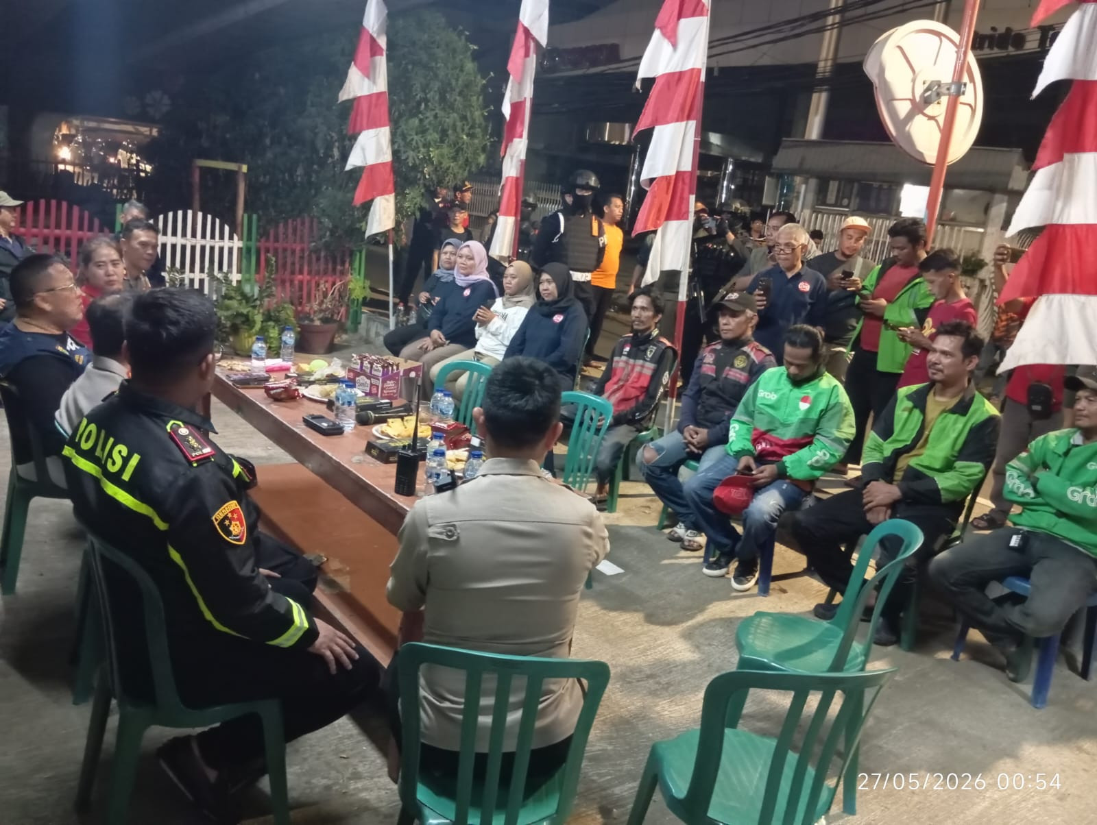 Kapolres Metro Jakarta Utara Sambangi Pos Pantau Kertajaya, Perkuat Sinergi Kamtibmas Bersama Warga dan Ojol