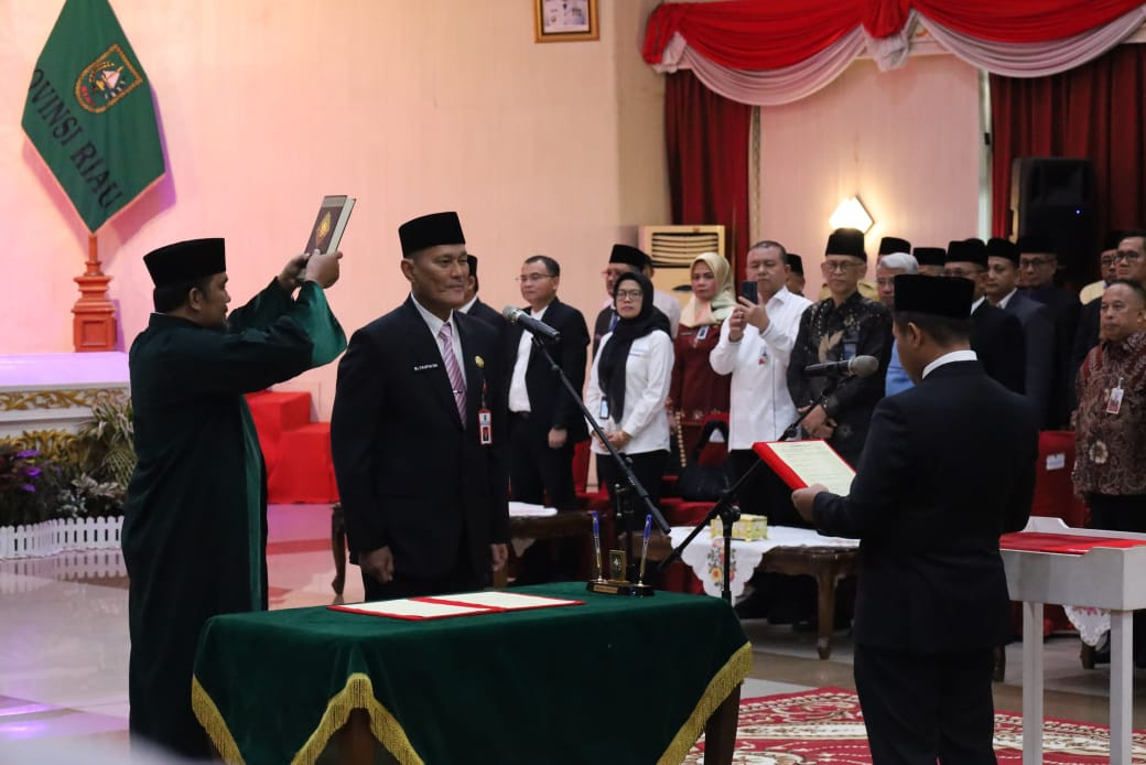 Danlanal Dumai Hadiri Pelantikan dan Penyumpahan Pejabat Sekda Provinsi Riau