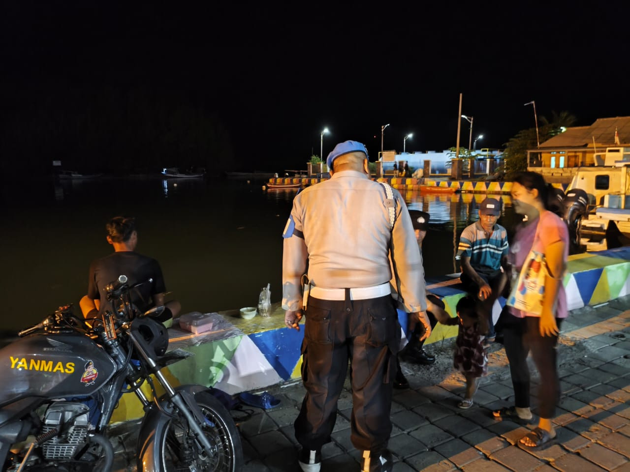 Polsek Kepulauan Seribu Utara Gelar Patroli Malam Humanis, Cegah Premanisme dan Gangguan Kamtibmas