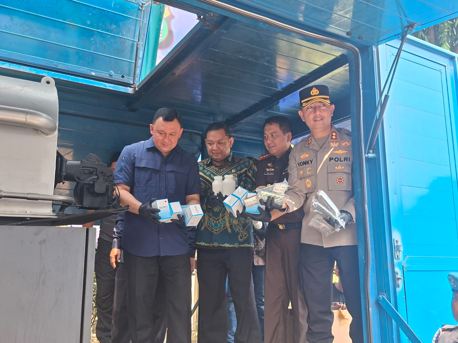 Jutaan Butir Obat Keras Dimusnahkan, Polres Metro Jakut bersama Forkopimko Jakarta Utara Persempit Ruang Gerak Peredaran Ilegal