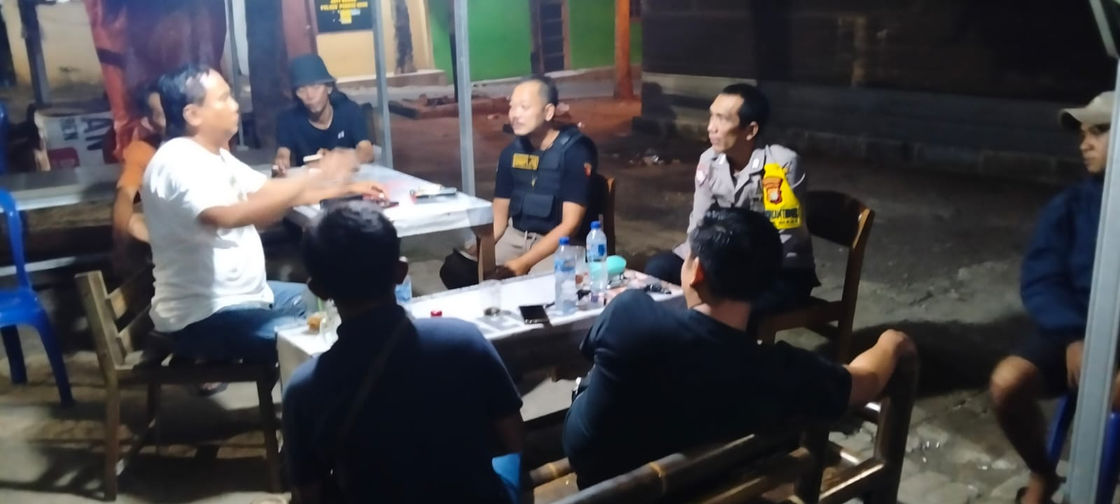 Patroli 'Solo Bandung' Dini Hari di Jatiwarna, Bhabinkamtibmas dan Potmas Kuatkan Harkamtibmas
