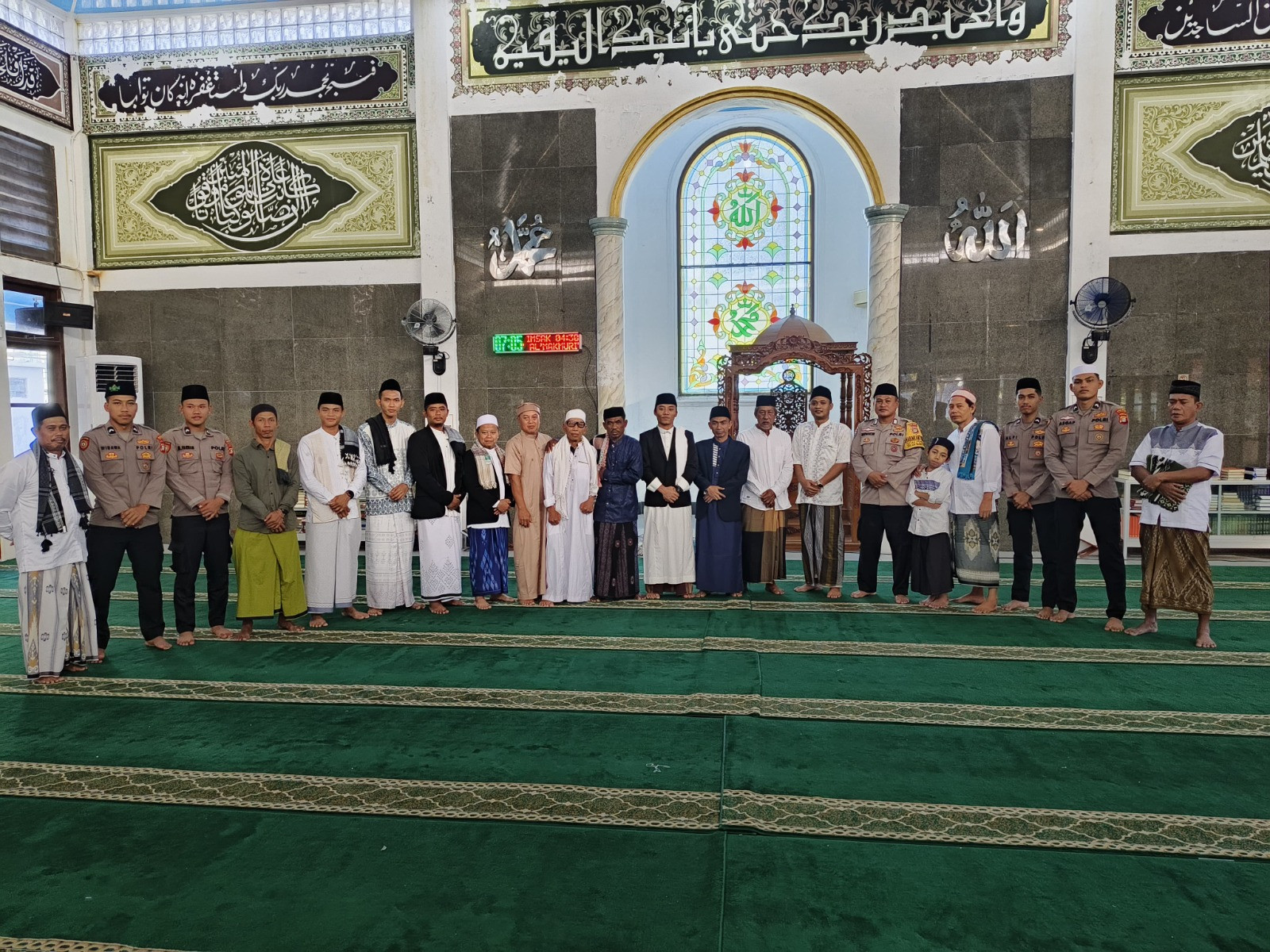 Polsek Kepulauan Seribu Utara Amankan Sholat Idul Fitri 1446 H di Seluruh Pulau Penduduk