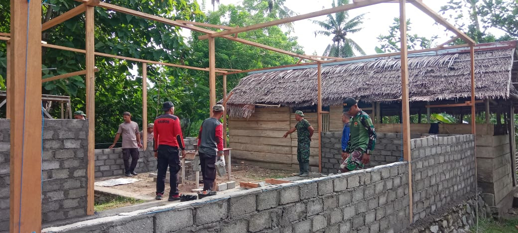 Manunggal Dengan Rakyat, Satgas TMMD 123 Kodim 1510/Sula Lanjutkan Sasaran Pembangunan Talud Sepanjang 200 meter