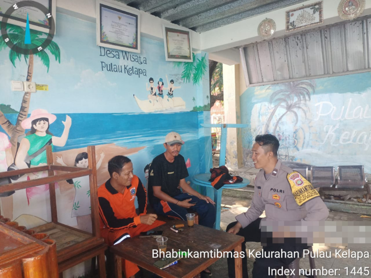 Bhabinkamtibmas Pulau Kelapa Sambang Warga dan Tokoh Masyarakat, Bangun Sinergi Jaga Keamanan Wilayah