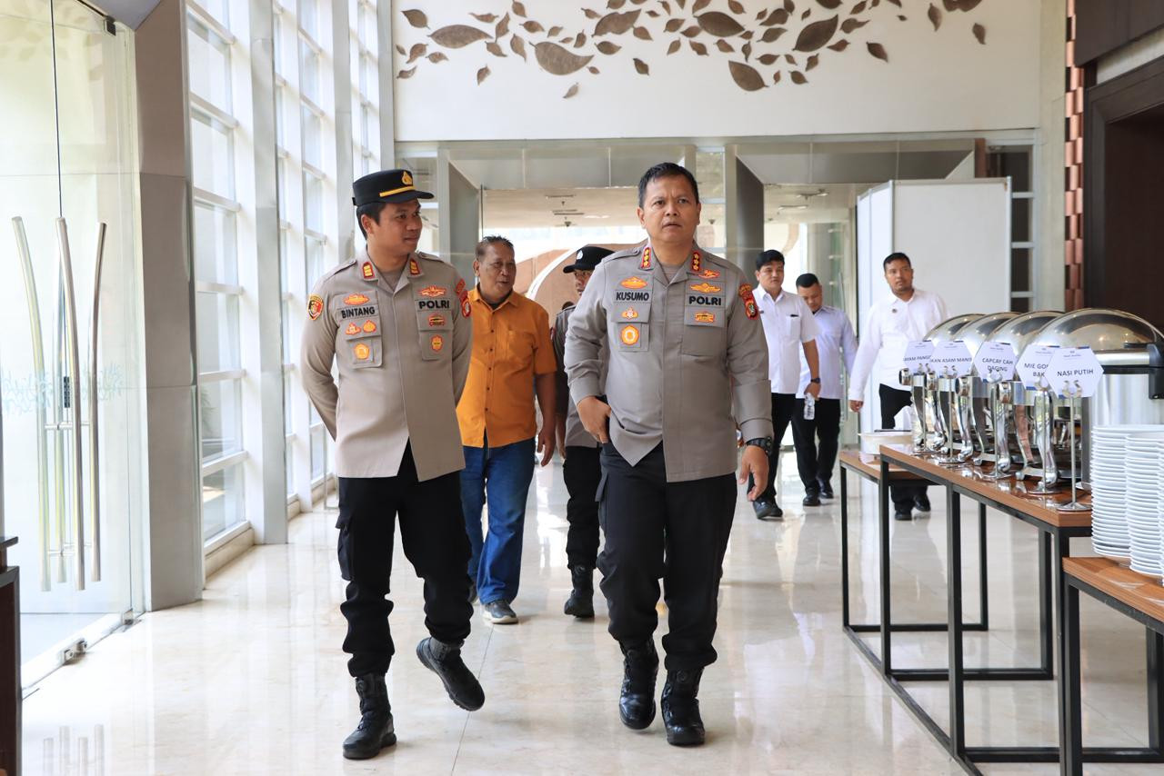 Polres Metro Bekasi Kota dan Forkopimda Bekasi Gelar Rakor Evaluasi Program Makan Bergizi Gratis