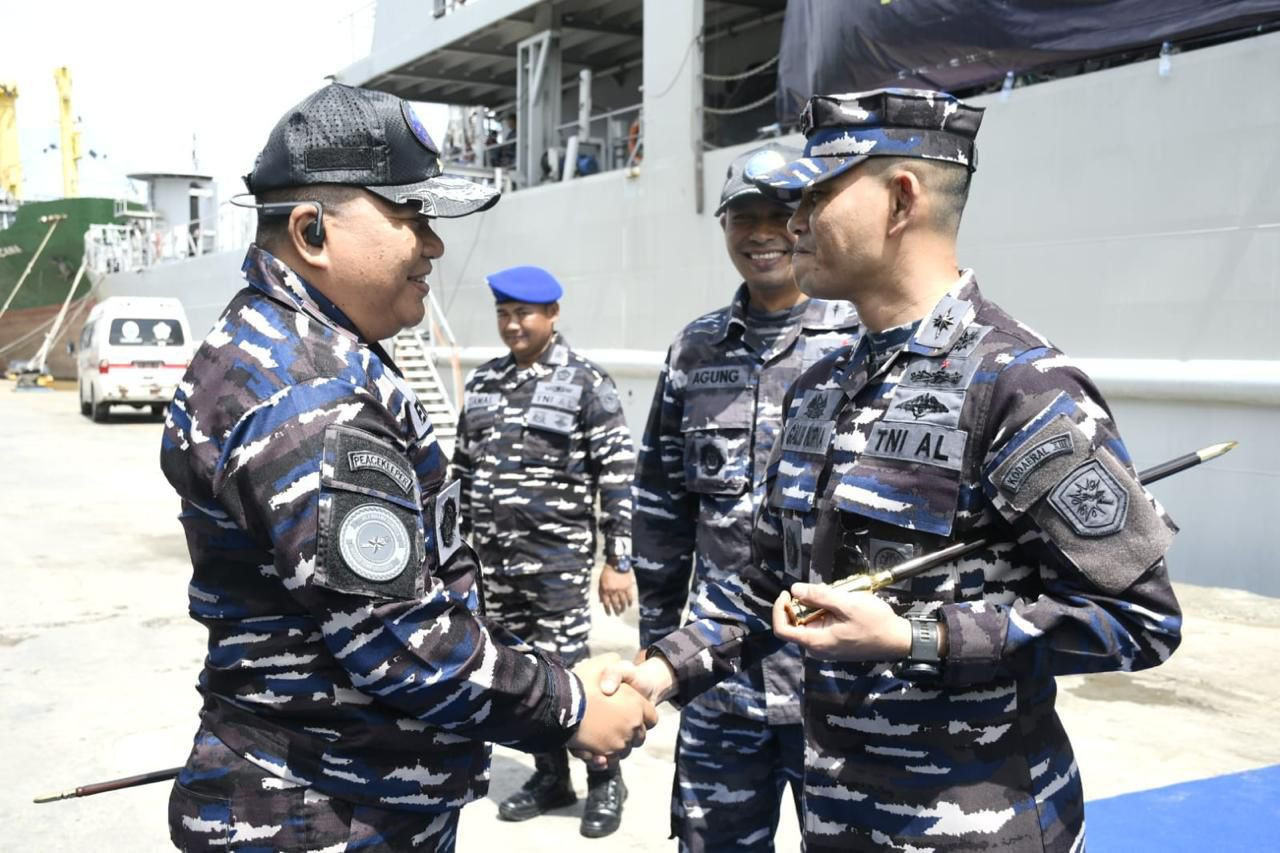 PERKUAT PROGRAM PEMERINTAH, SATGAS TRISILA 26 TAHAP II TNI ANGKATAN LAUT TIBA DI KALIMANTAN SELATAN