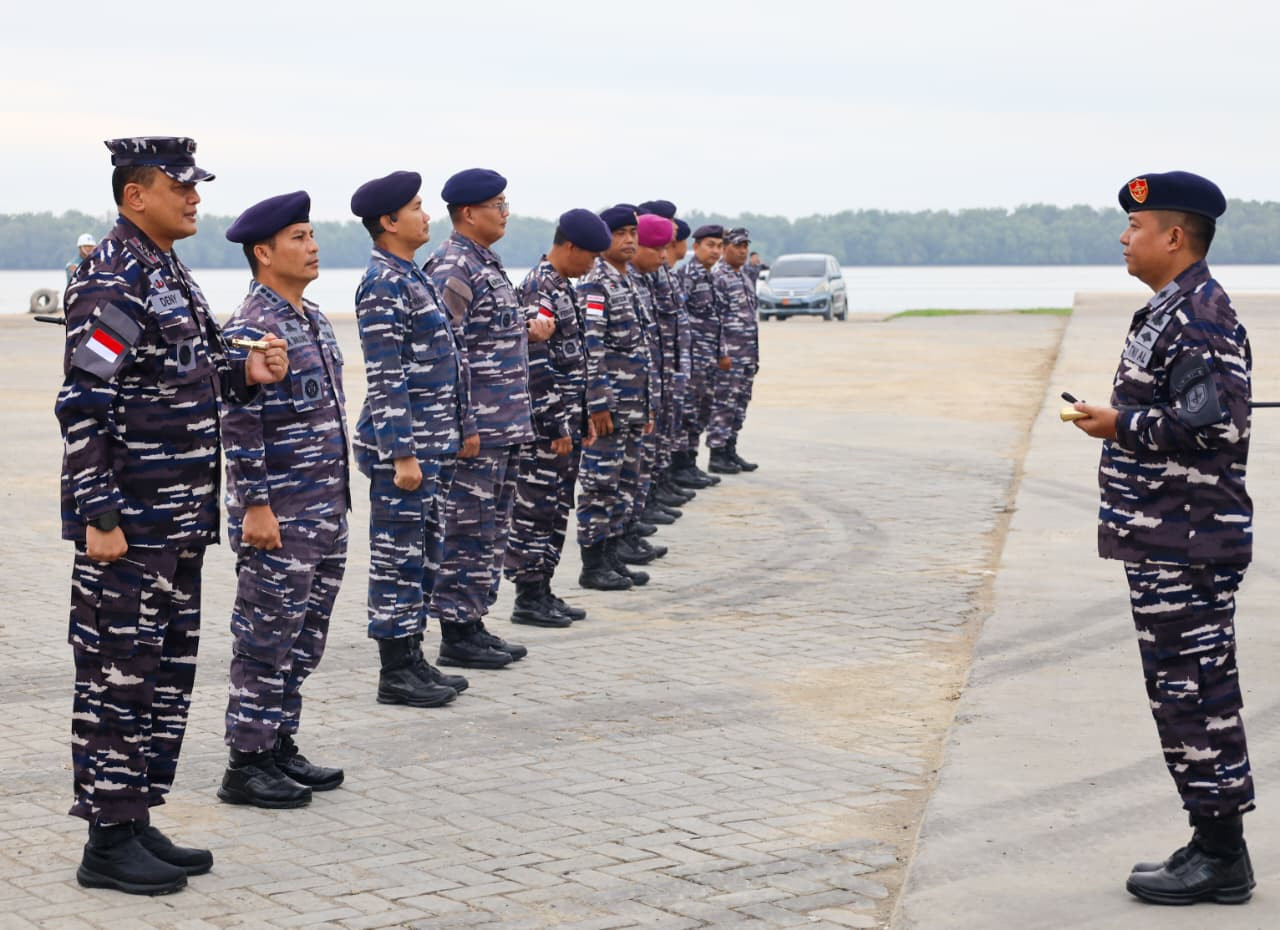 Komandan Kodaeral I Lepas Keberangkatan KRI Banda Aceh-593