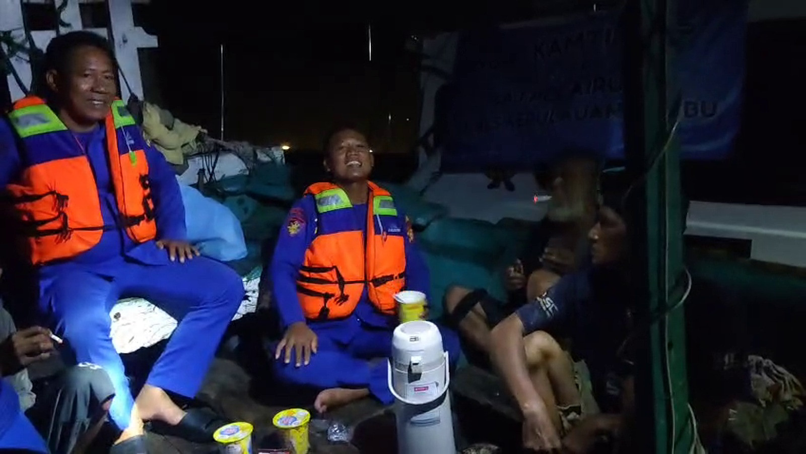 Satpolairud Polres Kepulauan Seribu Gelar Ngopi Kamtibmas Bersama Nelayan, Perkuat Sinergi dan Keselamatan di Laut