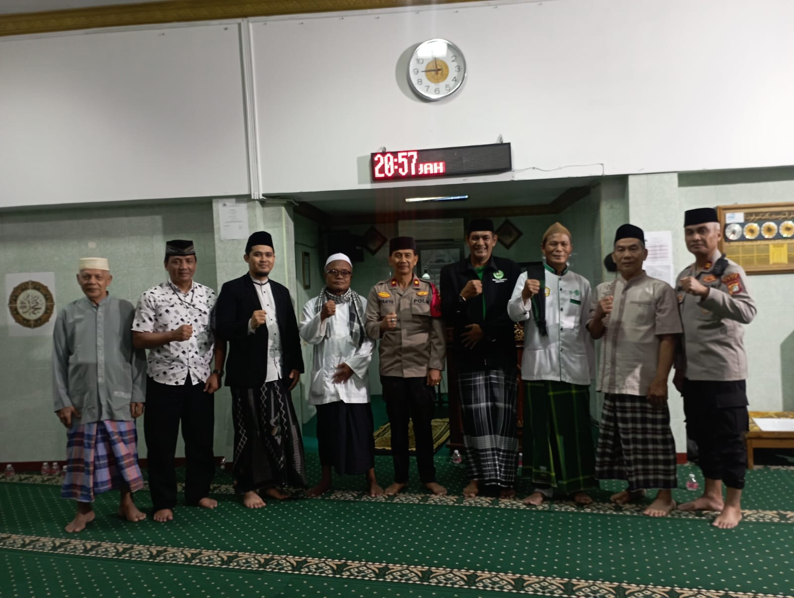Tarawih Keliling di Koja, Polres Metro Jakarta Utara Ajak Warga Perkuat Kamtibmas Selama Ramadhan