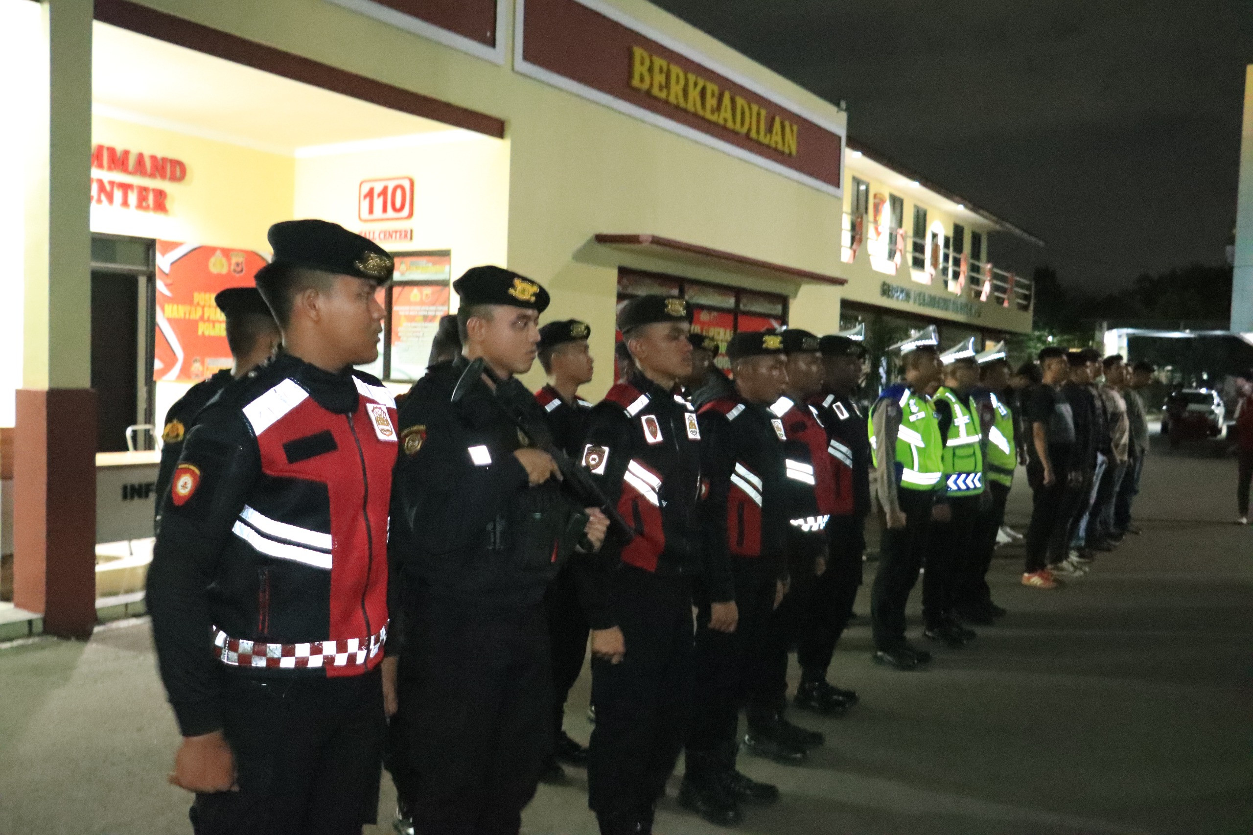 Patroli Gabungan Polres Bogor Pastikan Situasi Kamtibmas Wilayah Kabupaten Bogor Tetap Aman Kondusif Dibulan Ramadhan 1446 H