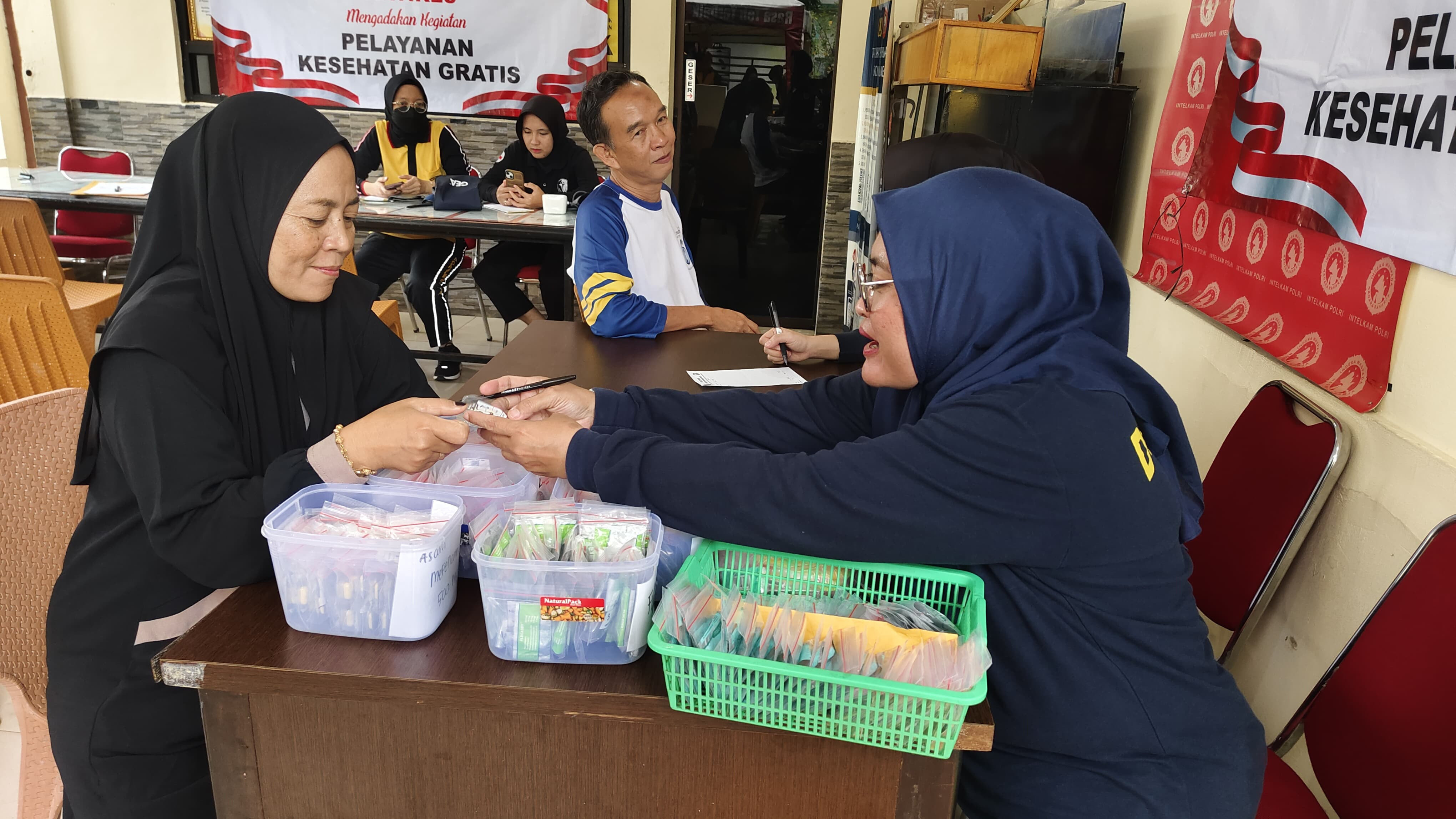 Sidokkes Polres Metro Bekasi Kota Gelar Bhakti Kesehatan, 61 Personel dan Warga Ikuti Pemeriksaan