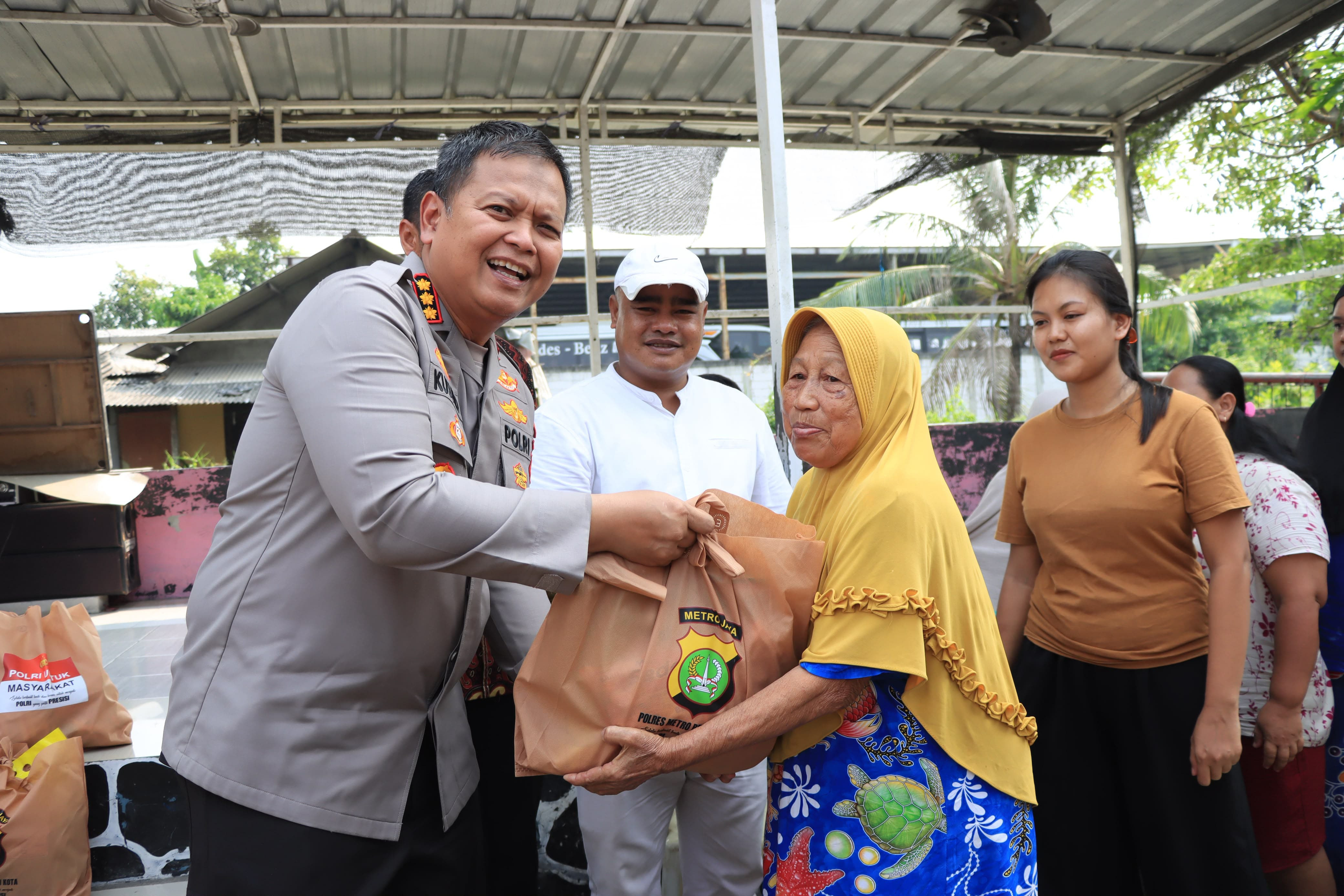 Kapolres Metro Bekasi Kota Gelar Jakarta On The Spot di Kelurahan Teluk Pucung Bekasi Utara