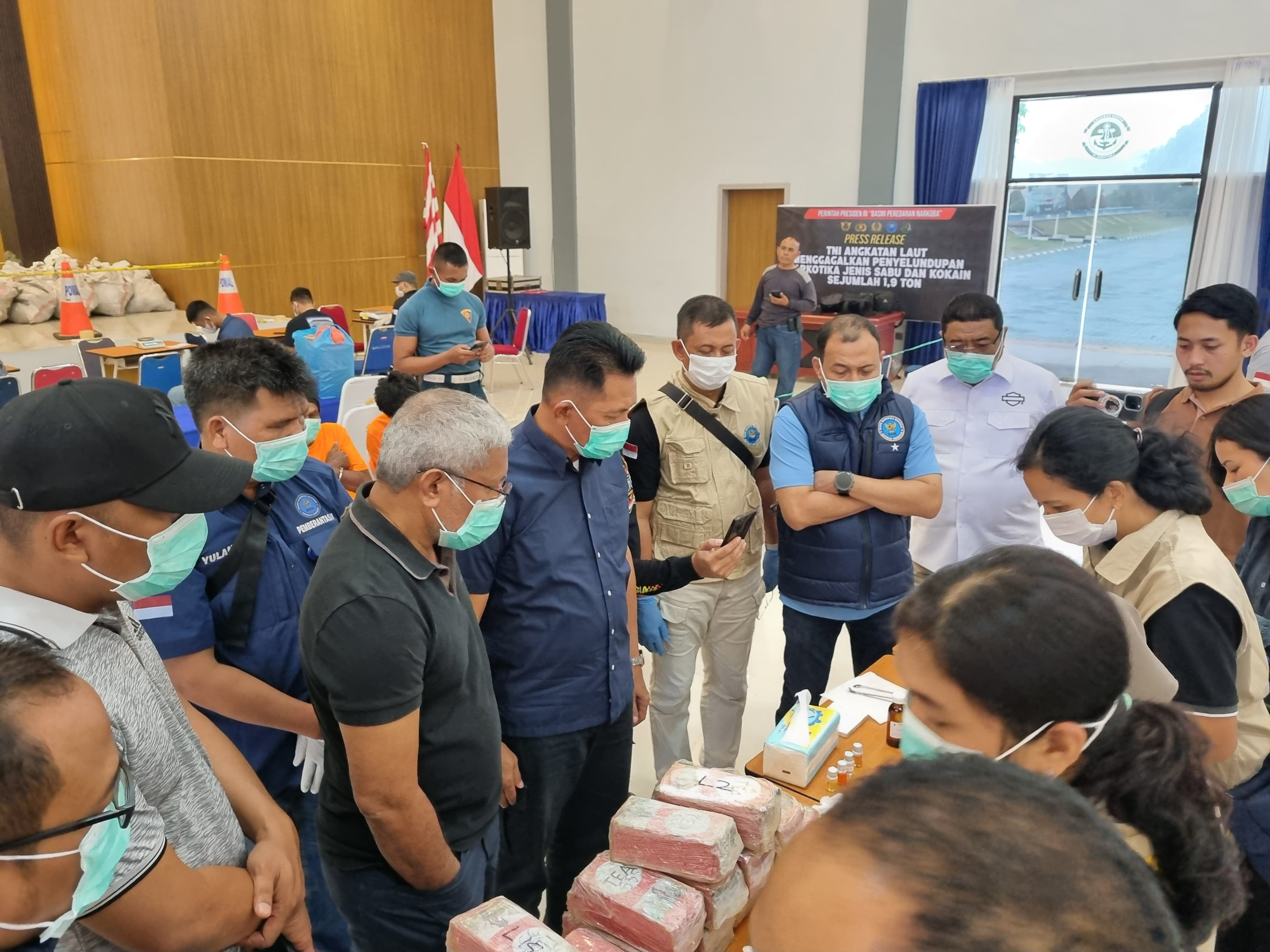 PRESTASI TERTINGGI DI INDONESIA, TNI AL BERSAMA BNN RI TIMBANG ULANG HASIL TANGKAPAN NARKOBA 1,9 TON MENJADI 2,061 TON