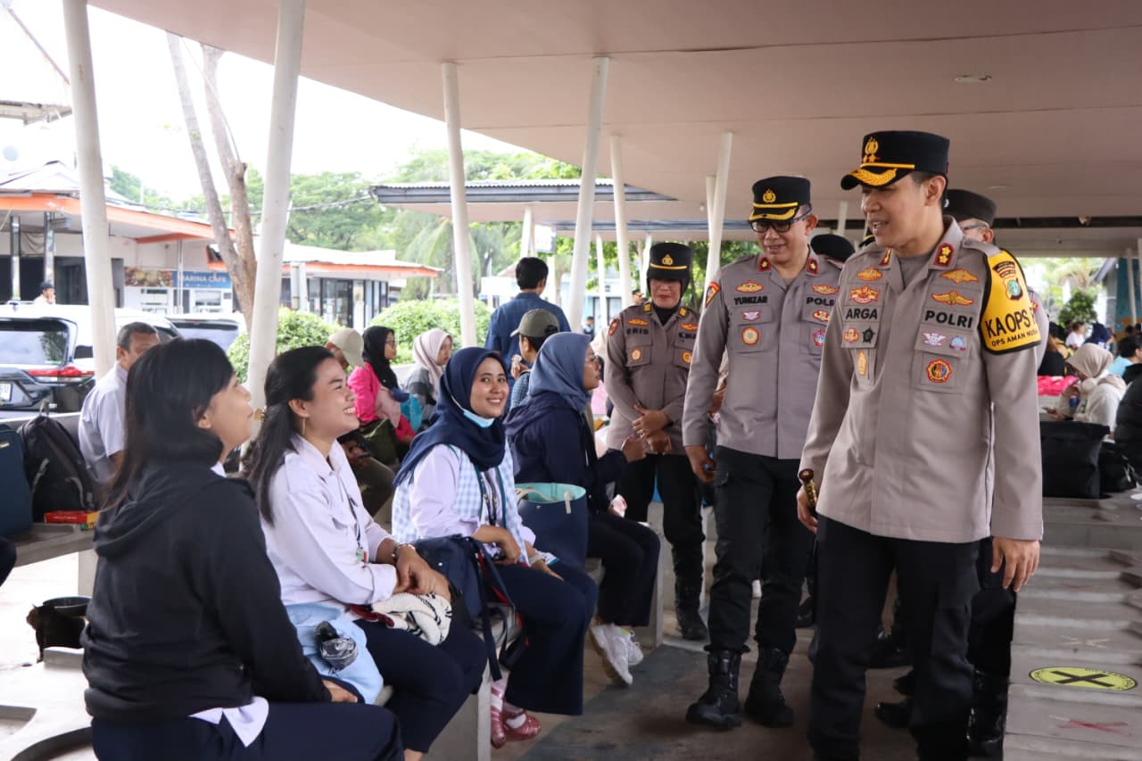 Strong Point Polres Kepulauan Seribu, Kapolres AKBP Argadija Cek Langsung Keberangkatan Kapal di Marina Ancol