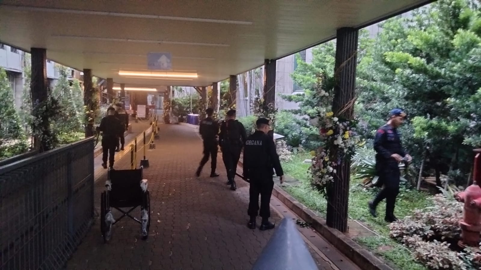 154 Personel Polri Amankan Ibadah Paskah di Katedral Jakarta, Sterilisasi Dimulai Sejak Pagi