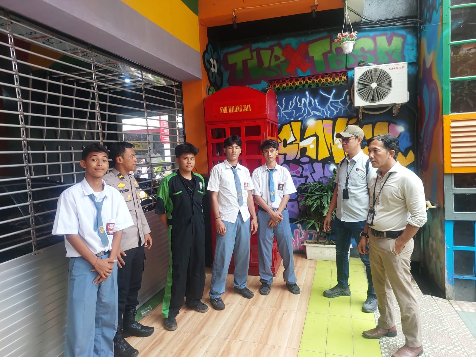 Jaga Pelajar dari Aksi Unjuk Rasa, Polisi Sambangi SMK Walang Jaya