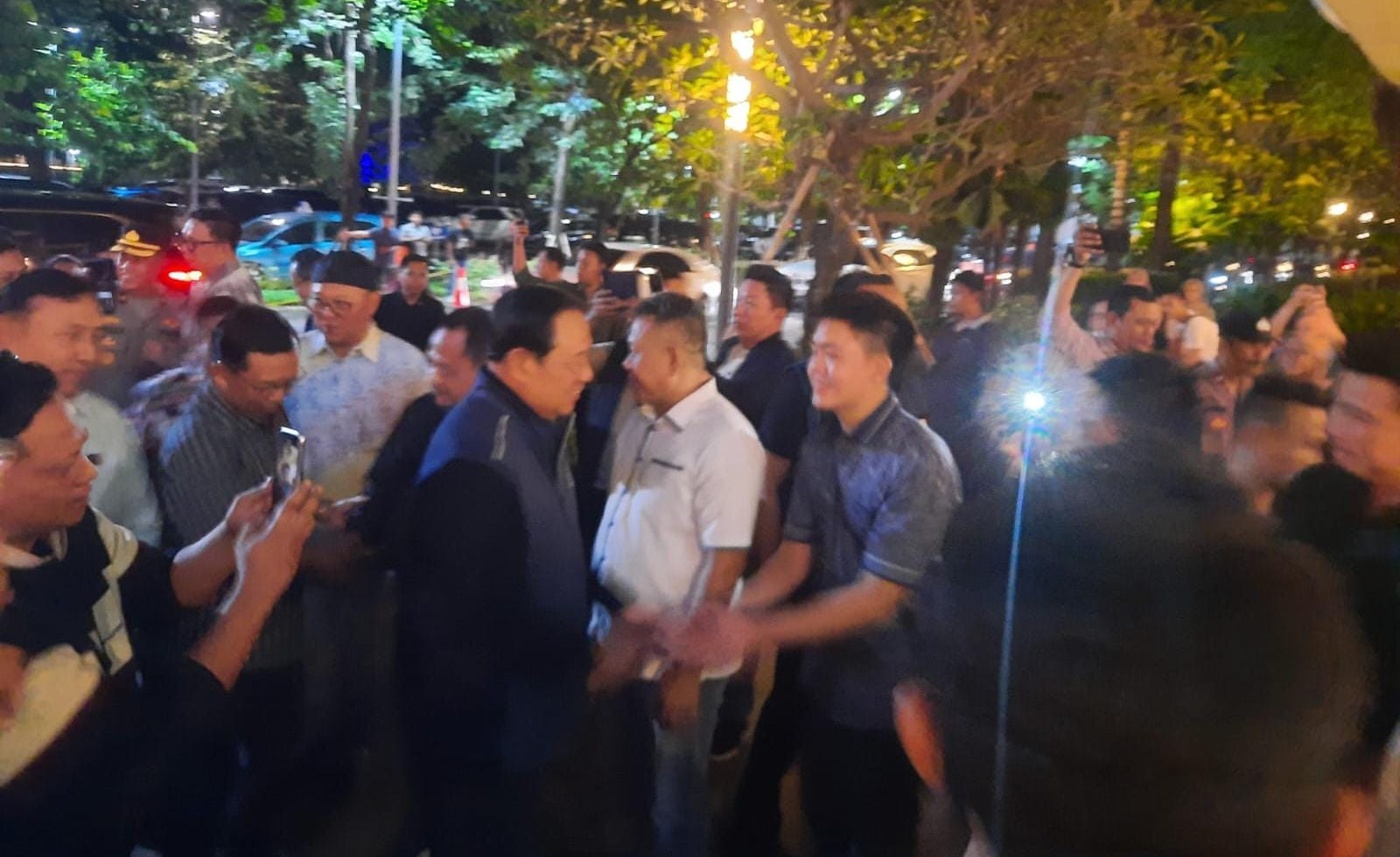 Polres Metro Bekasi Kota Pengamanan Kunjungan Mantan Presiden RI ke -6 di Summarecon Mall Bekasi