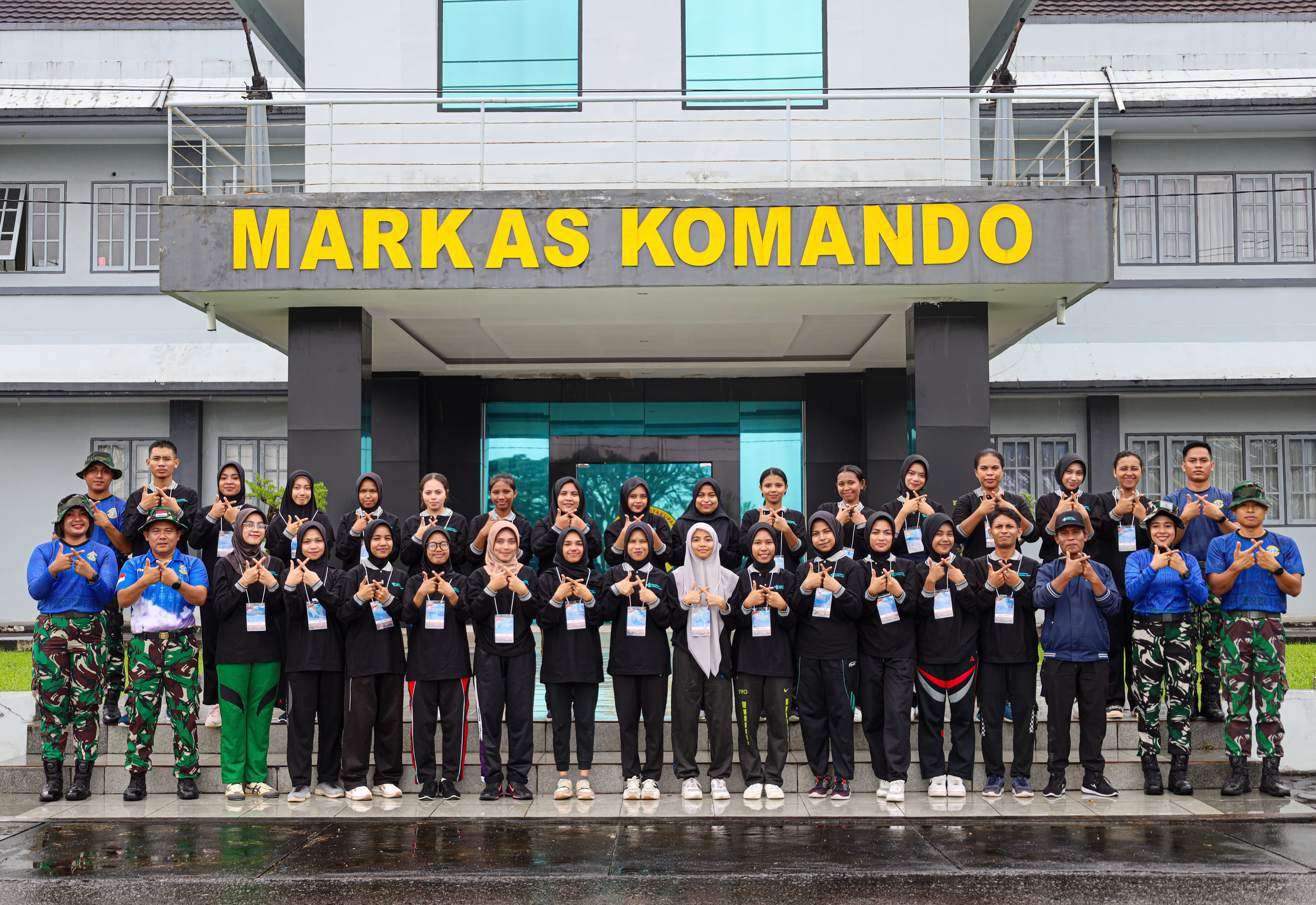 Lantamal IX Ambon Gelar Pelatihan Karakter Bagi Mahasiswa Unggul Poltekkes Kemenkes Maluku Tahun 2025