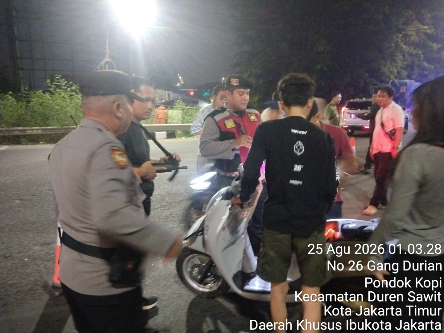 Jaga Jakarta On The Spot, Polsek Bekasi Barat Gelar Razia Stasioner dan Patroli Antisipasi Kejahatan Jalanan serta Tawuran