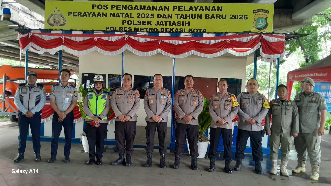 Dir Binmas Polda Metro Jaya Cek Pospam Nataru di Kolong Tol JORR Jatiasih, Pastikan Kesiapsiagaan Personel