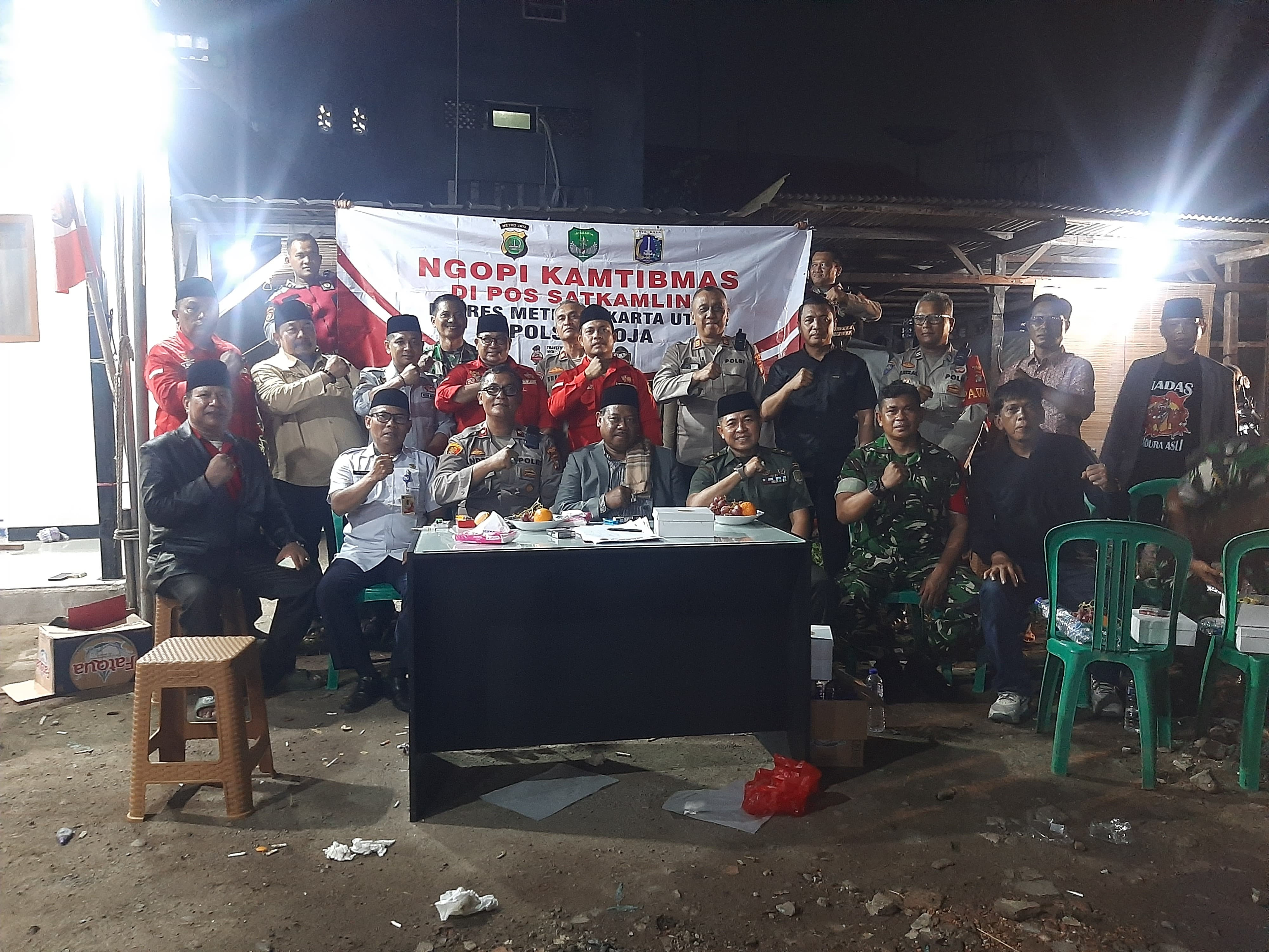 Kapolsek Koja Ajak Warga RW 12 Tugu Utara Jaga Keamanan Lingkungan