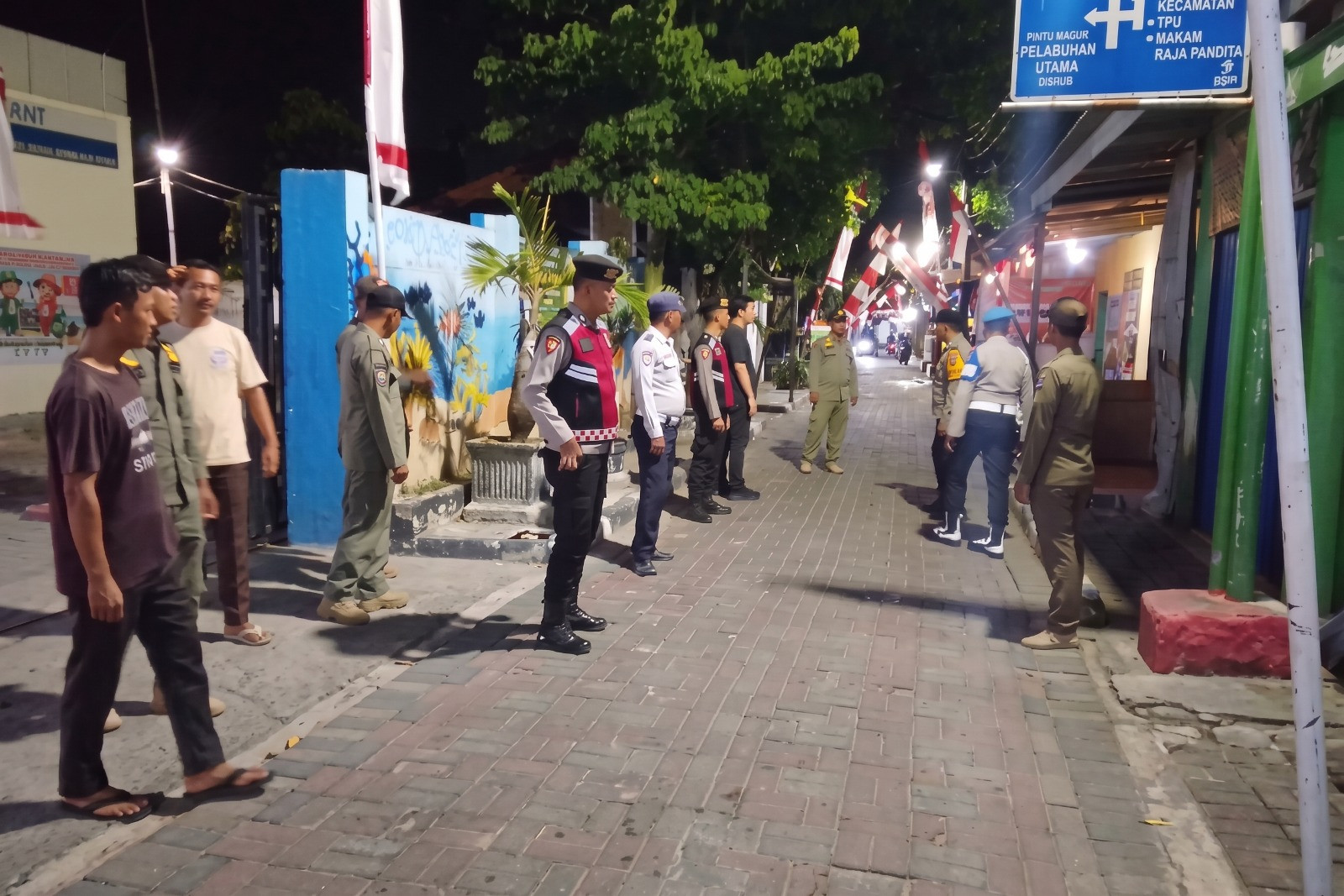 Layanan Polisi 110 Disosialisasikan, Polsek Kepulauan Seribu Selatan Imbau Warga Waspada Kebakaran Lahan dan Gelombang Tinggi