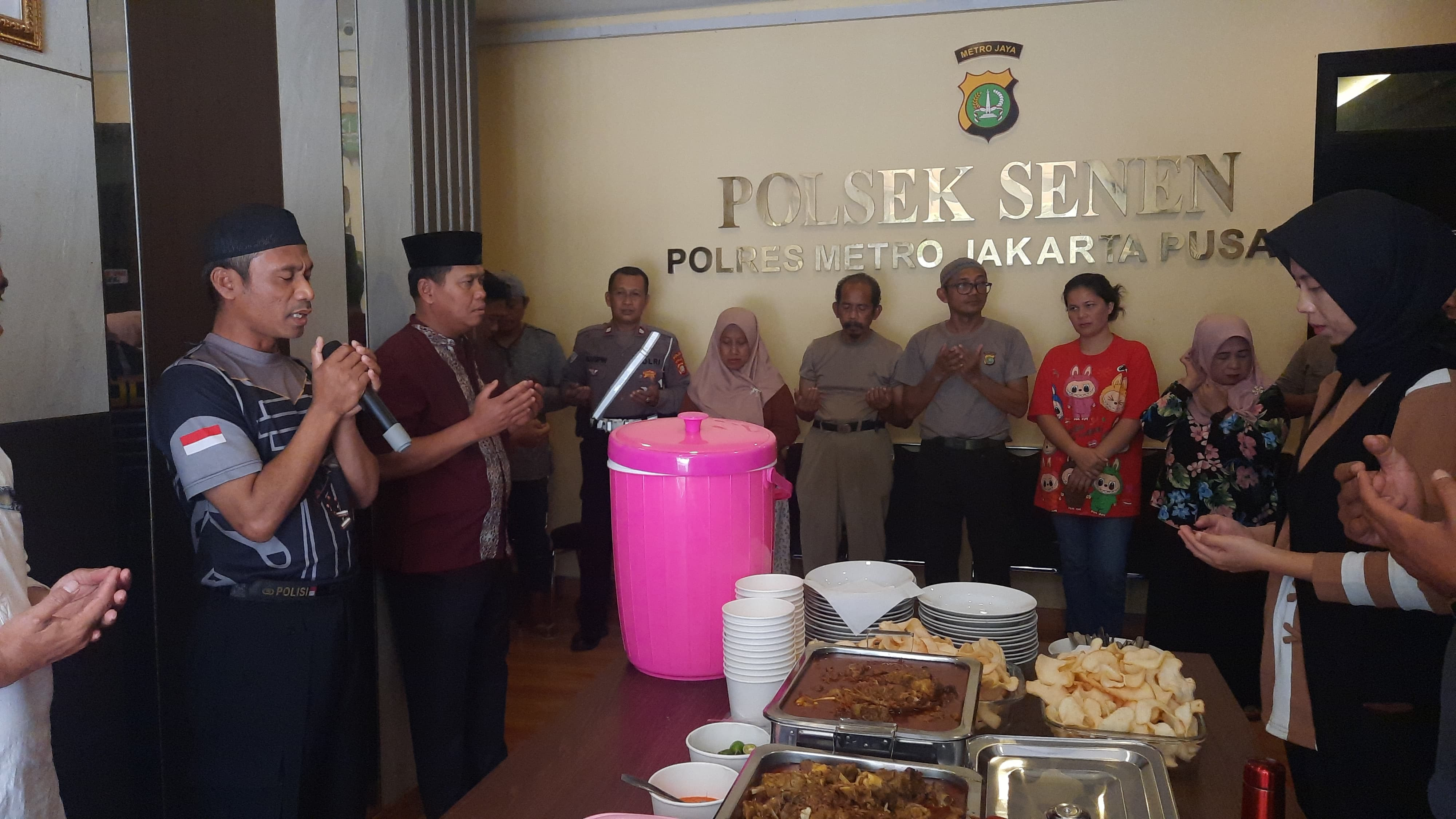 Halal Bihalal Idul Adha, Polsek Senen Pererat Silaturahmi dan Semangat Kekeluargaan