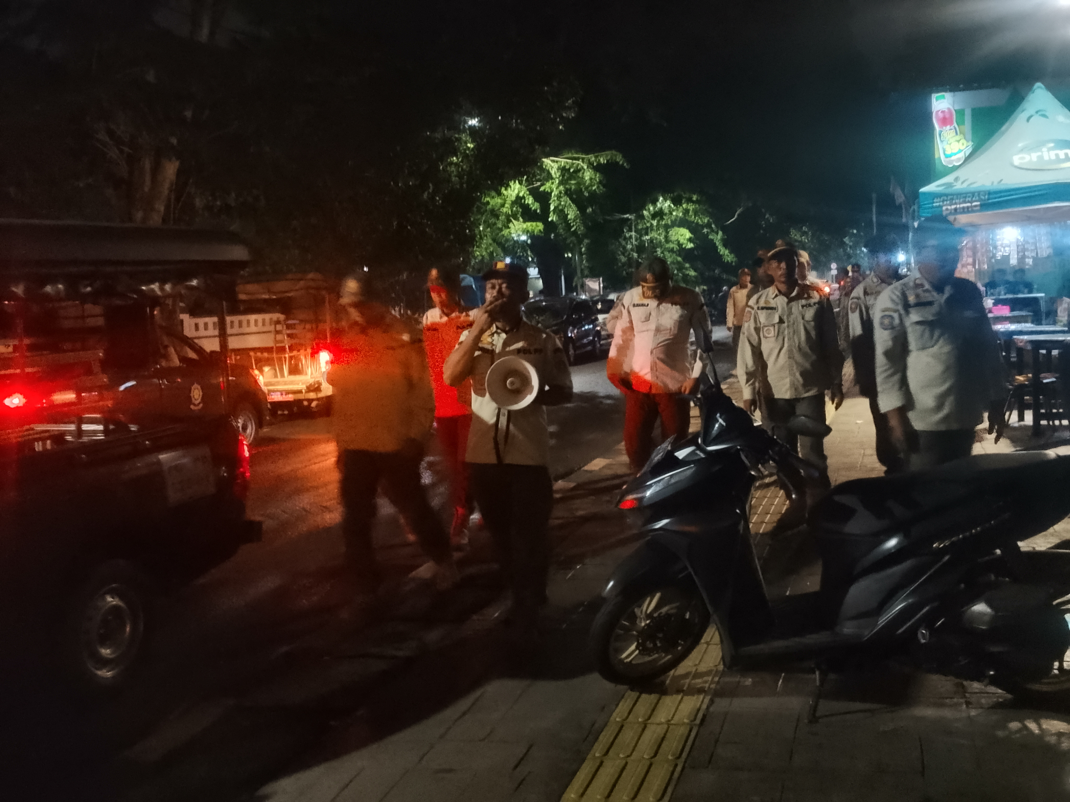 Satpol PP Tanjung Priok Tertibkan Pedagang Gunakan Speaker Aktif di Kawasan Danau Sunter