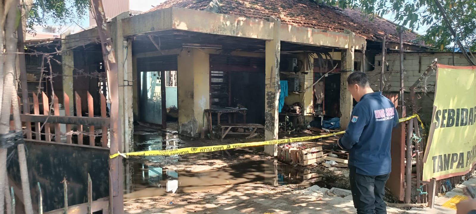 Rumah Terbakar di Rawa Badak Utara Diduga Korsleting Listrik, Polisi pastikan Tidak Ada Korban Jiwa