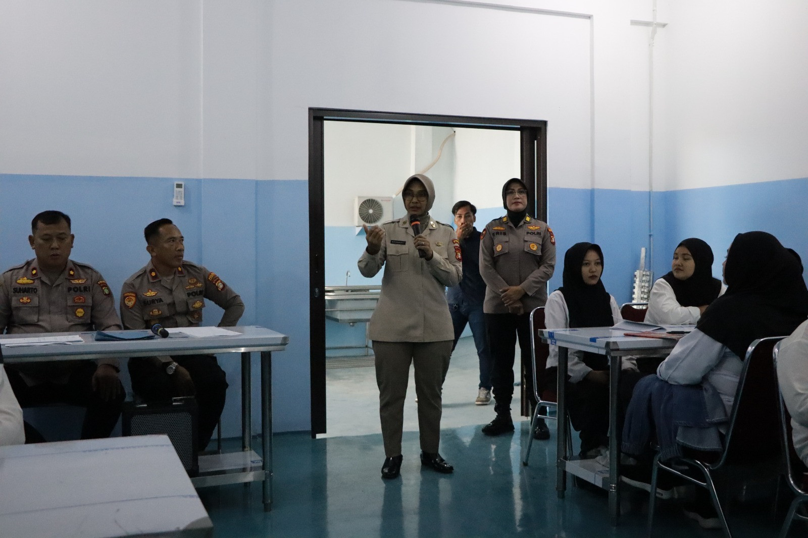 Polres Kepulauan Seribu Awasi Pelaksanaan Tes Psikologi Calon Relawan SPPG di Jatijajar Depok