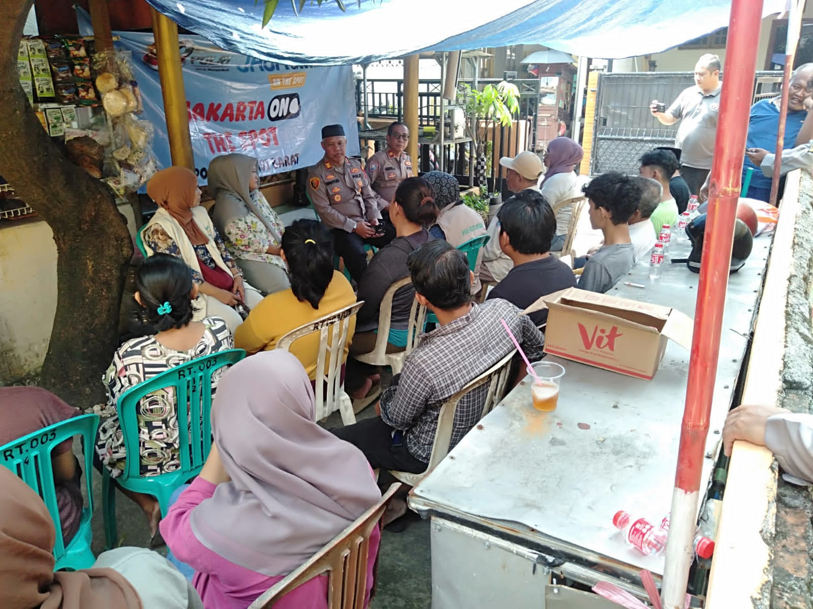 Kapolsek Bekasi Barat Ajak Warga Aktifkan Siskamling dan Cegah Tawuran Remaja Melalui Program Jakarta On The Spot