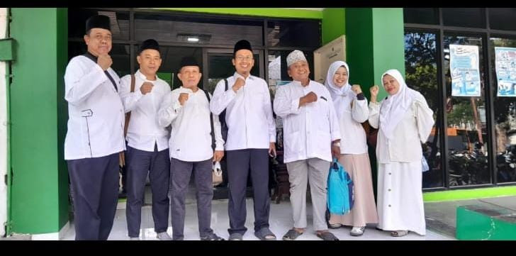 Polsek Metro Penjaringan Monitor Keberangkatan 142 Warga Ikuti Zikir dan Doa Kebangsaan di Monas