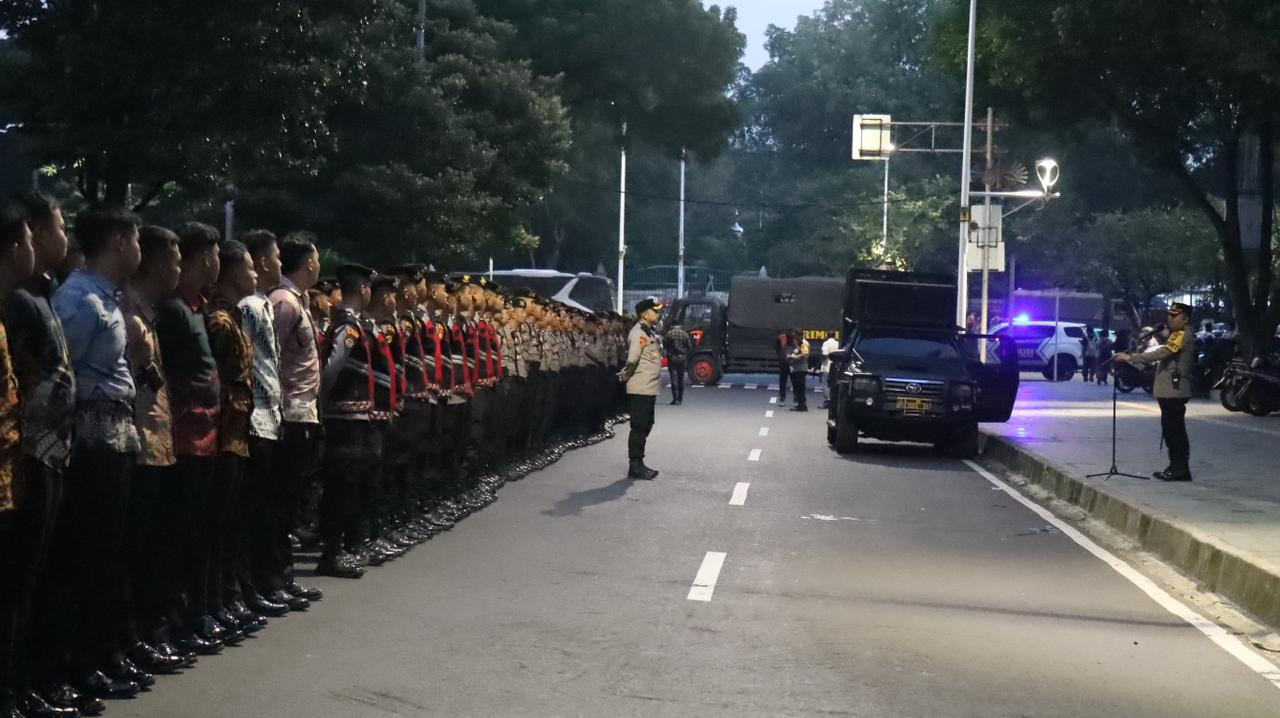 1.587 Personel Dikerahkan Amankan HUT ke-80 TNI di Monas, Polisi Imbau Warga Tertib dan Waspada
